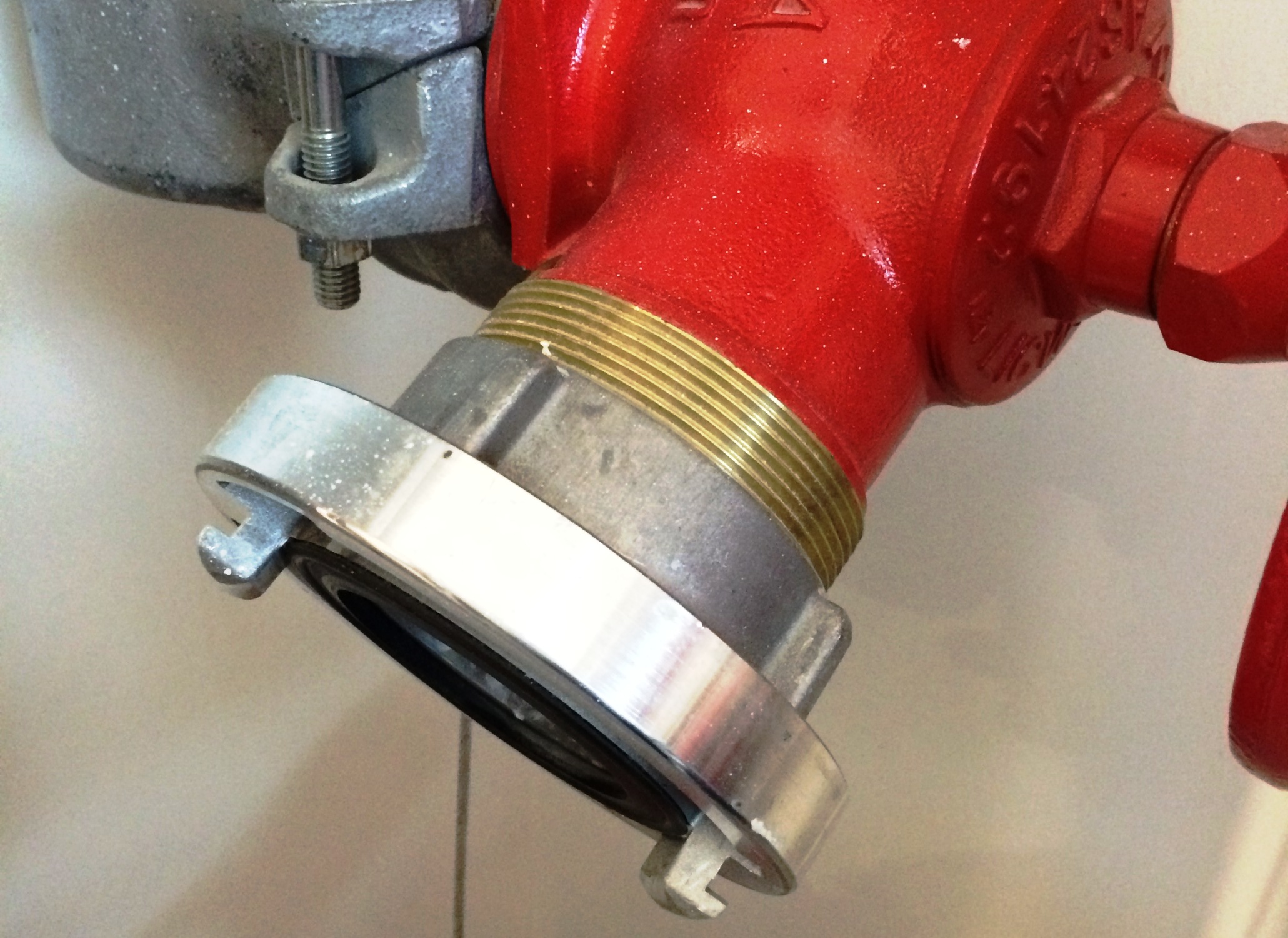 Storz british standard piping hydrant outlet